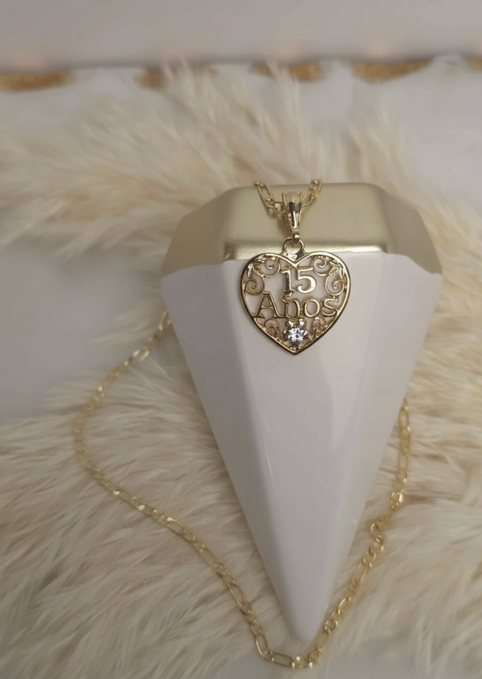 15 Años Necklace