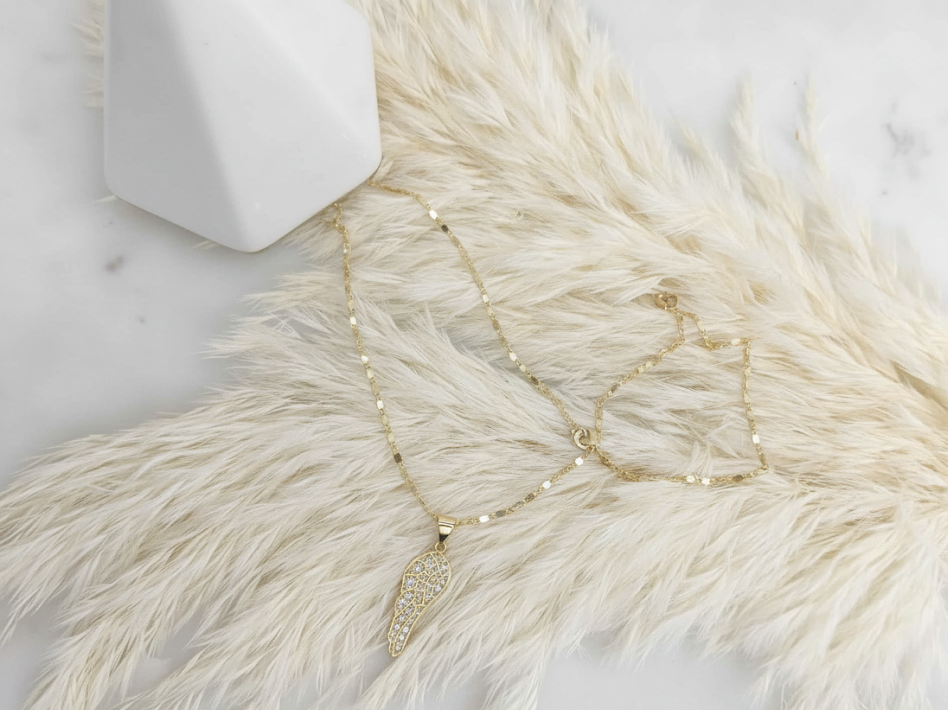 Angel Wing Basic Necklace